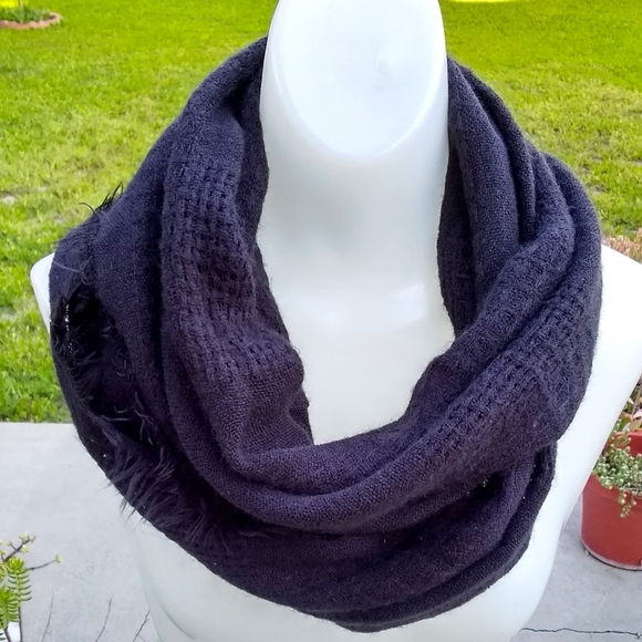 Infinity Scarf - Picture 3 of 4